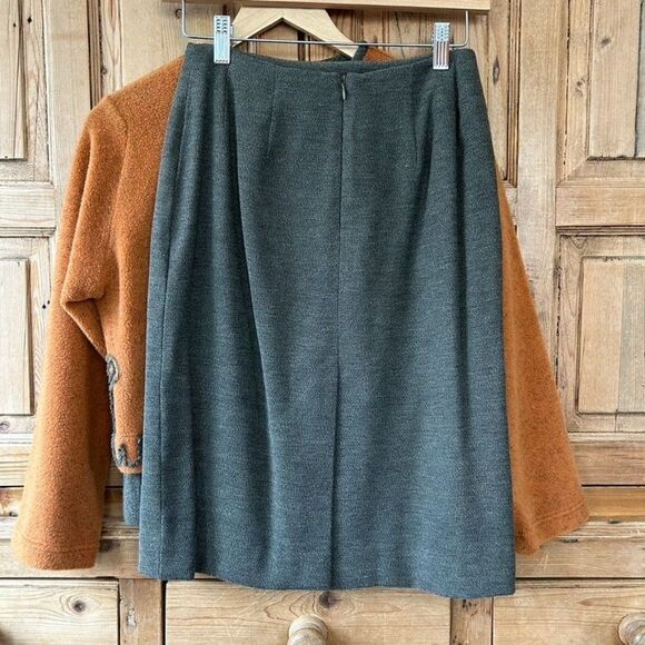 Vintage Canvasbacks 2 Petite 2 Piece Set -‎ Skirt and Fleece Cardigan Sweater - Picture 9 of 10